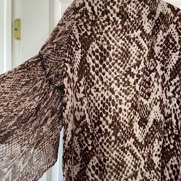 NWT snake print kimono from Anthropologie - Picture 7 of 9
